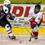 Petržalské hokejistky a momentky z ich súbojov na ľade